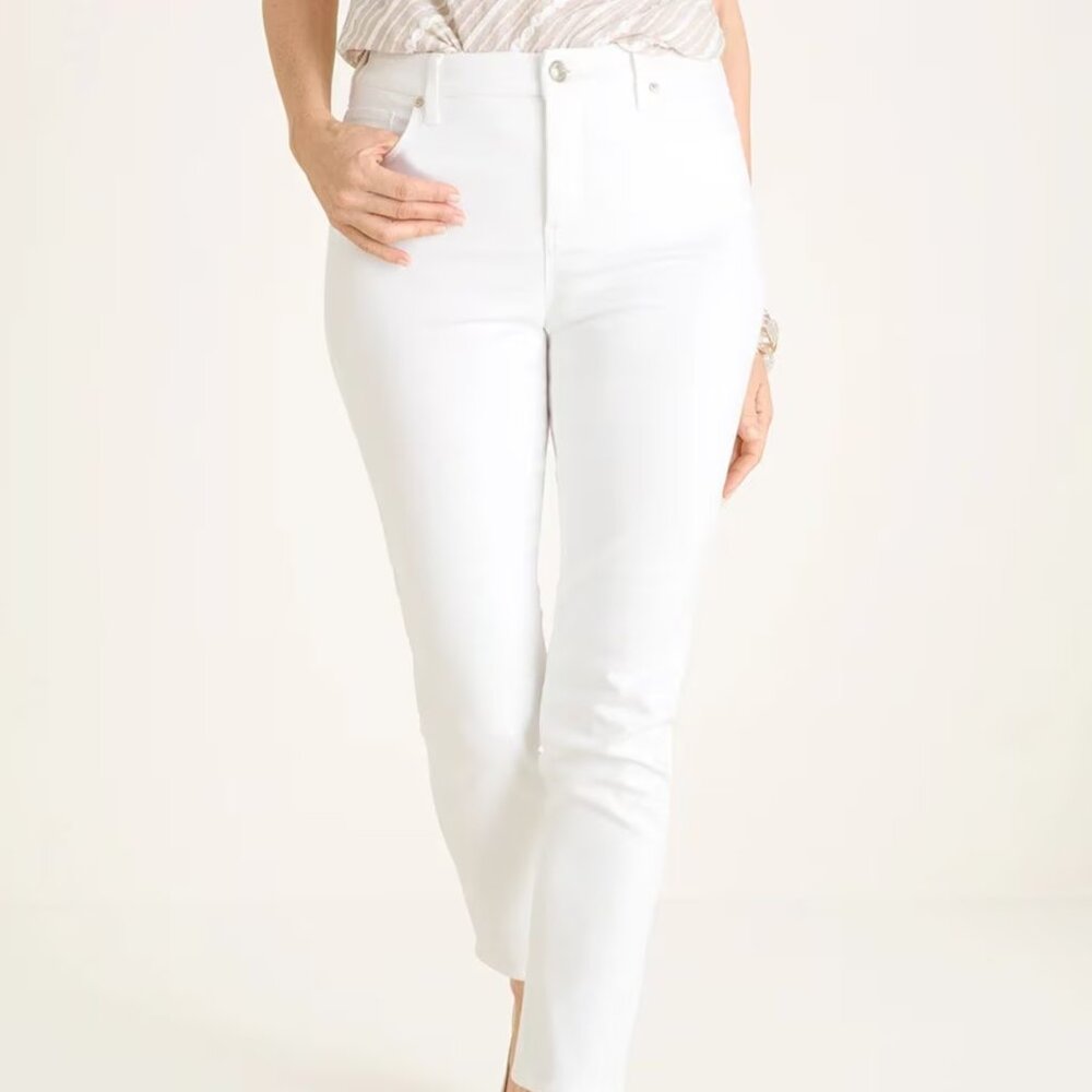 Chico’s White So Slimming Girlfriend Slim Leg Jeans Classic Minimalist 2.5/ 14 R